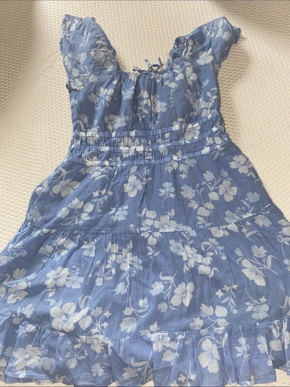Old Navy Light Blue Floral Ruffle-Sleeve Dress